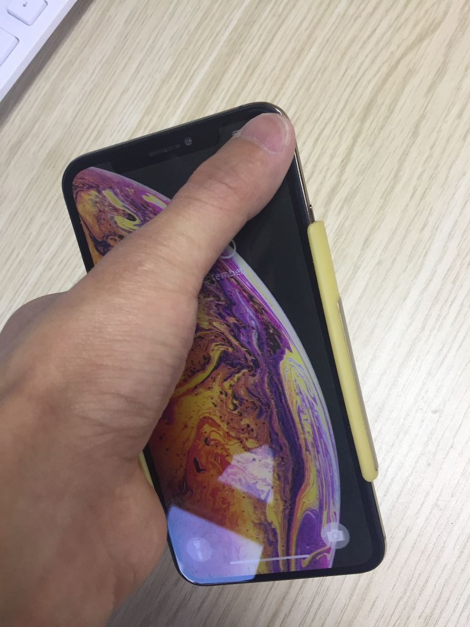 iPhone Xs Max单手操作右上角触摸